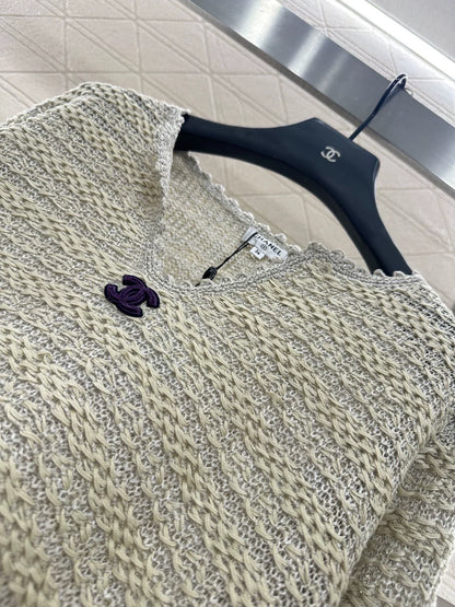 C 25 Horizontal striped knitted long sleeves
