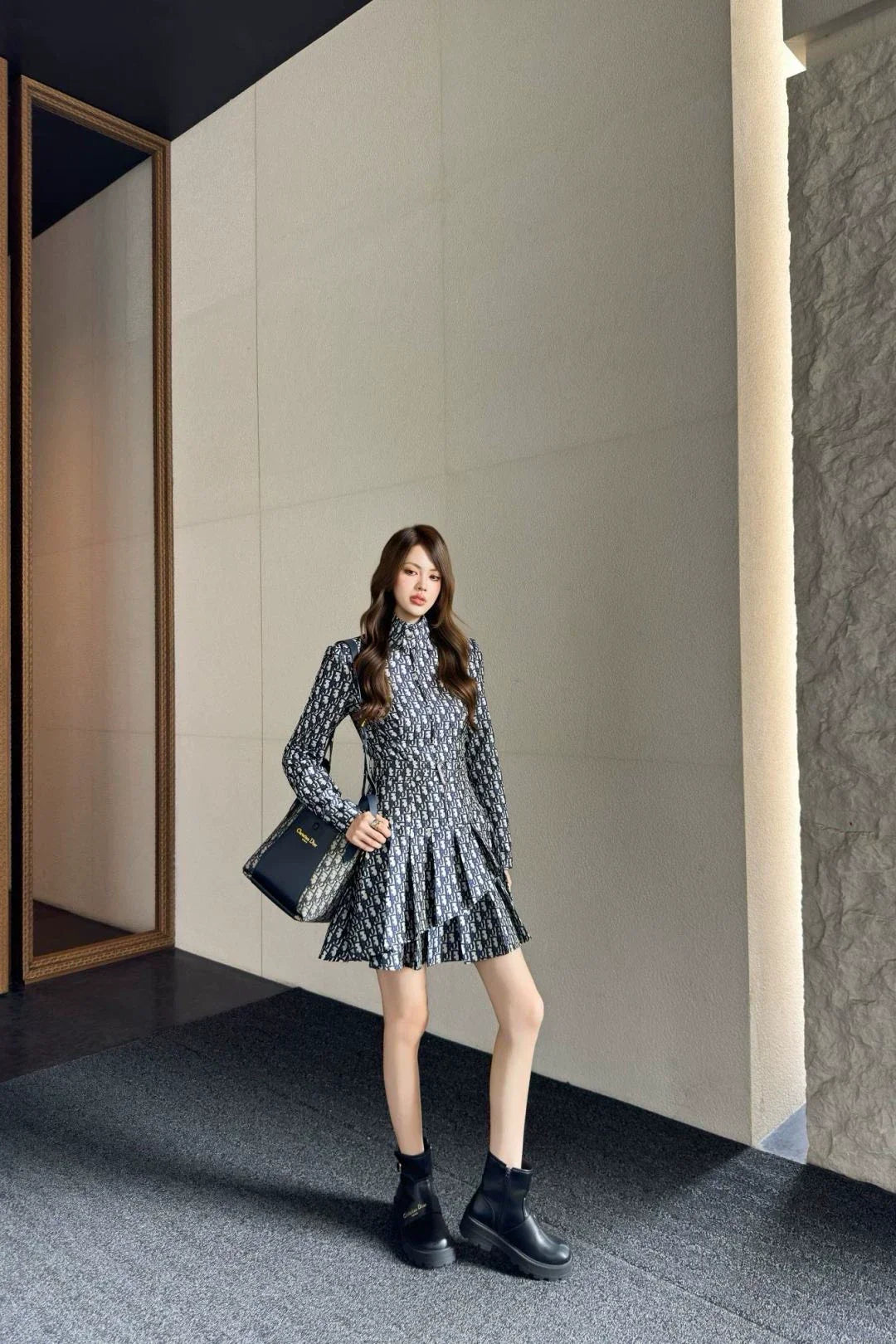 25 Stacked skirt jacquard dress