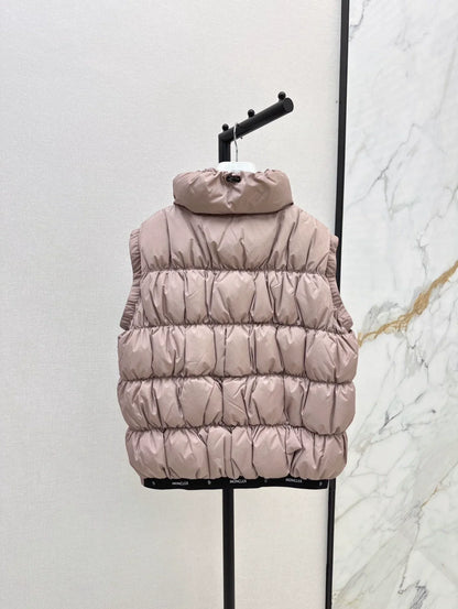 25 Collar decoration down vest