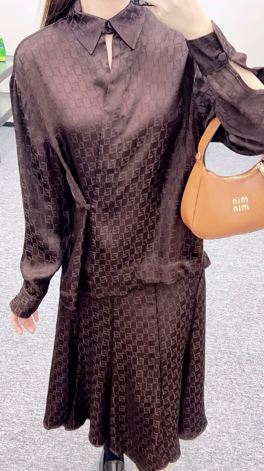 25 Jacquard Cross Collar Shirt Half Skirt Set