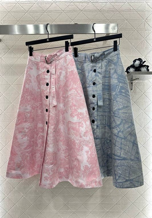 D 25 Jacquard belt and flared skirt