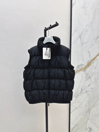 25 Collar decoration down vest