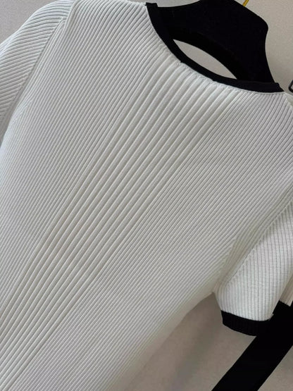 25 Summer new stitching round neck knitted top