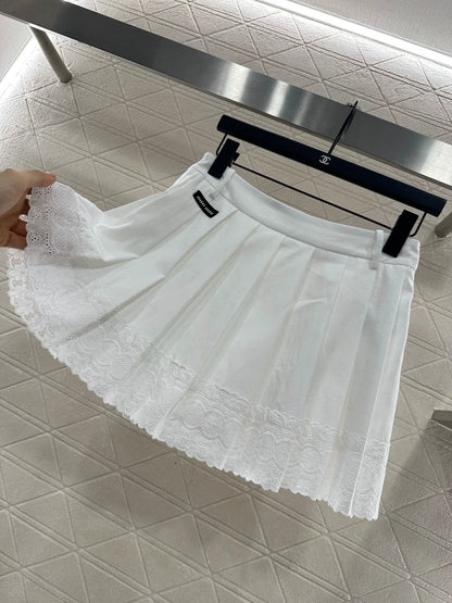 M 25 High-waisted lace pleated skirt