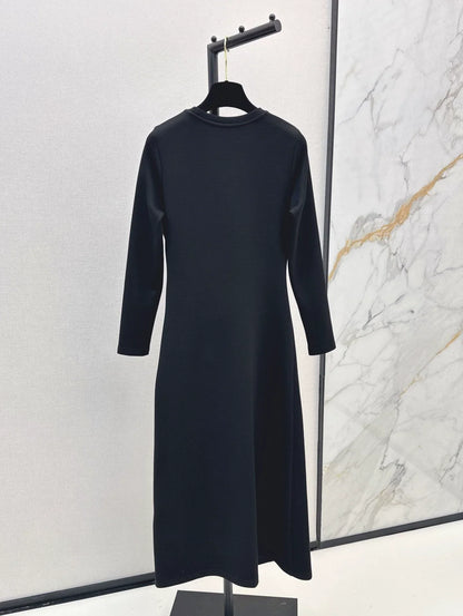25 Hardware decoration long waist cinching dress