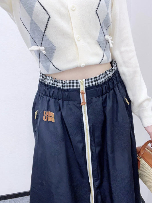 Mi 25 High-waisted zippered skirt