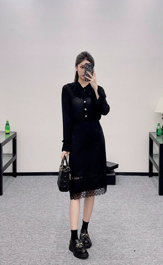 25 Lace Embroidered Skirt