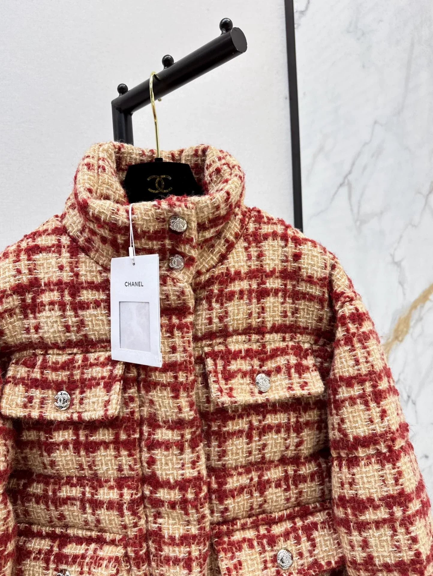 25 Skiing tweed plaid stand up collar down