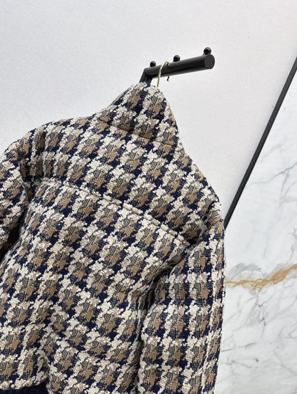 25 Skiing tweed plaid stand up collar down