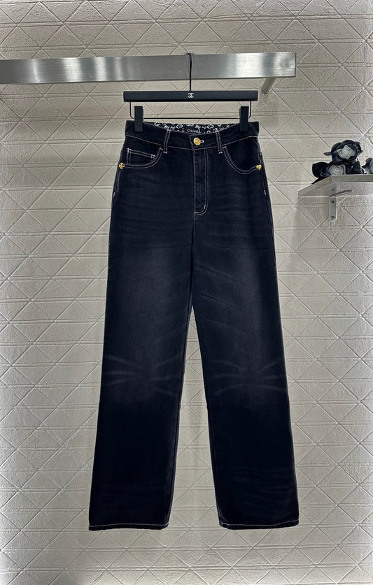 2025 High waisted white pleated denim pants