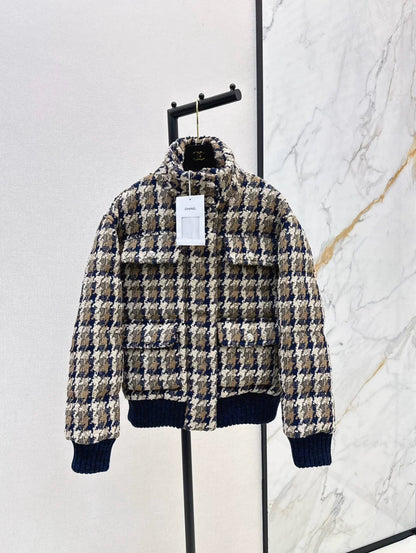 25 Skiing tweed plaid stand up collar down