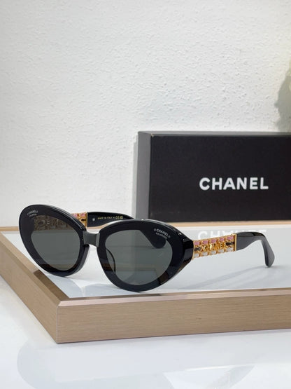 Butterfly shaped sunglasses