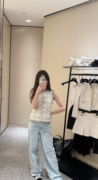 25A Noble Feeling Coarse Flower Vest