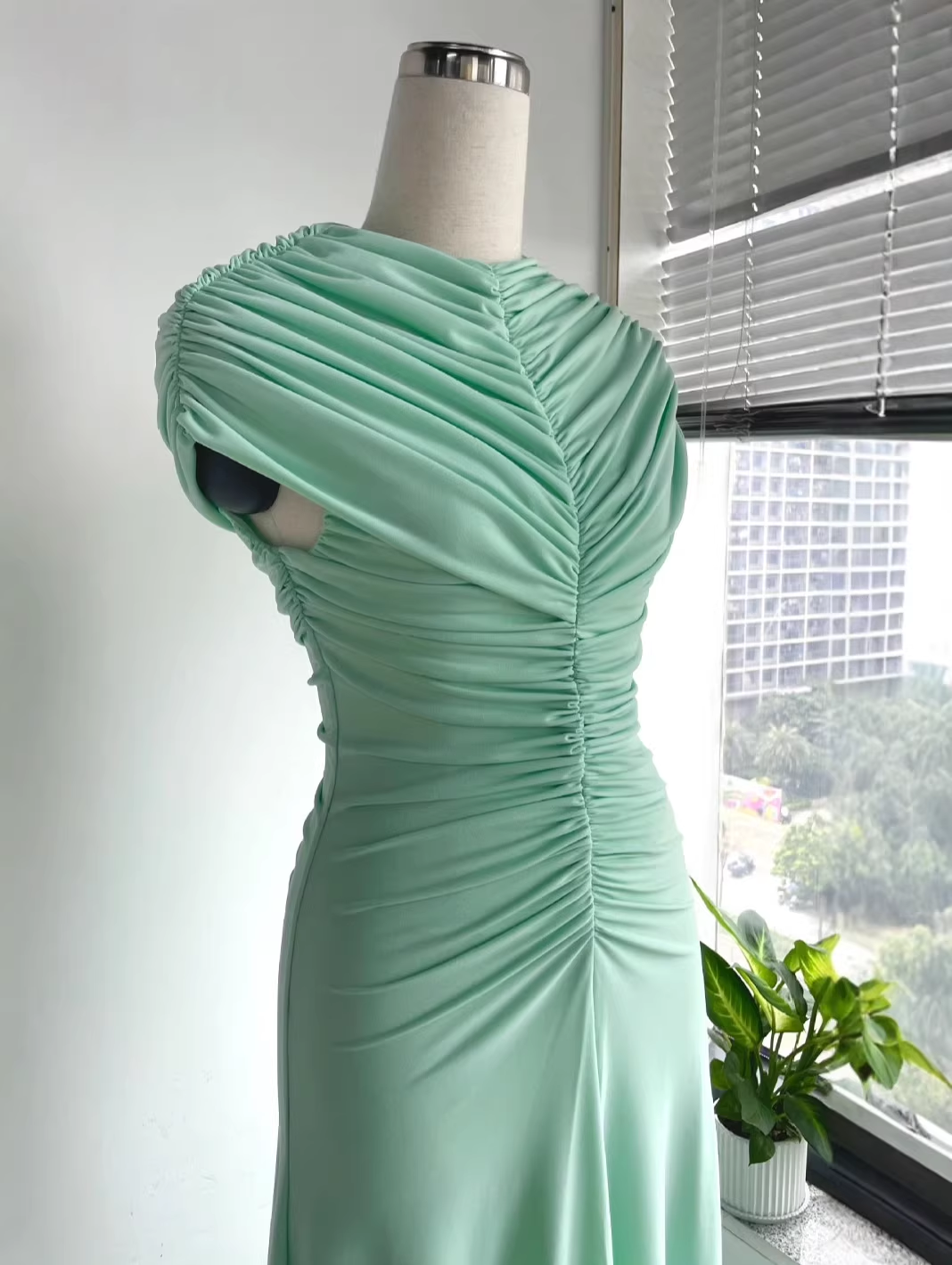 Wrinkle temperament long dress