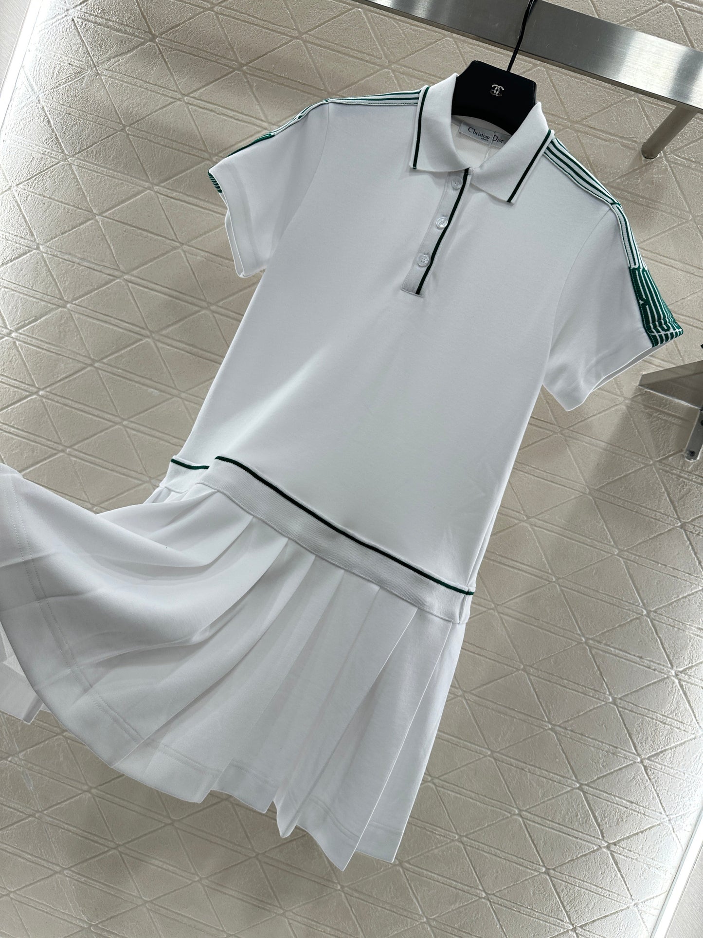 D 25 Pleated Ribbon Short-Sleeve Dress