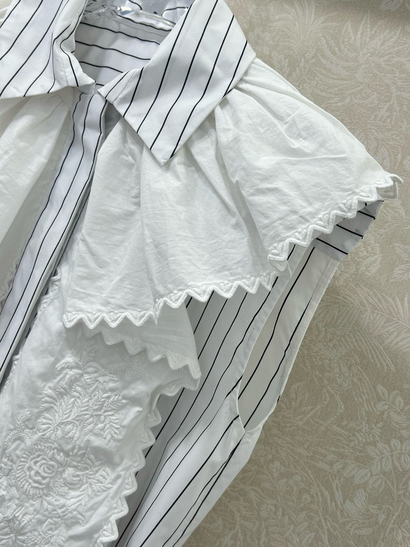 C 25 new shawl-style shirt-style dress