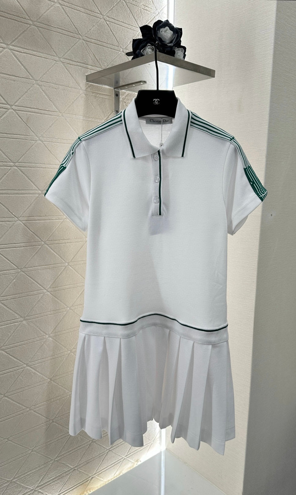 D 25 Pleated Ribbon Short-Sleeve Dress