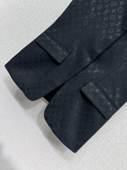25 Classic jacquard fabric monogram suit vest