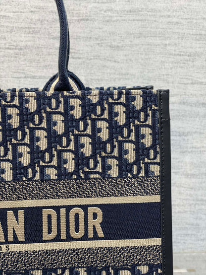 Book Tote Bag Blue Di0r Oblique Embroidery and Calfskin