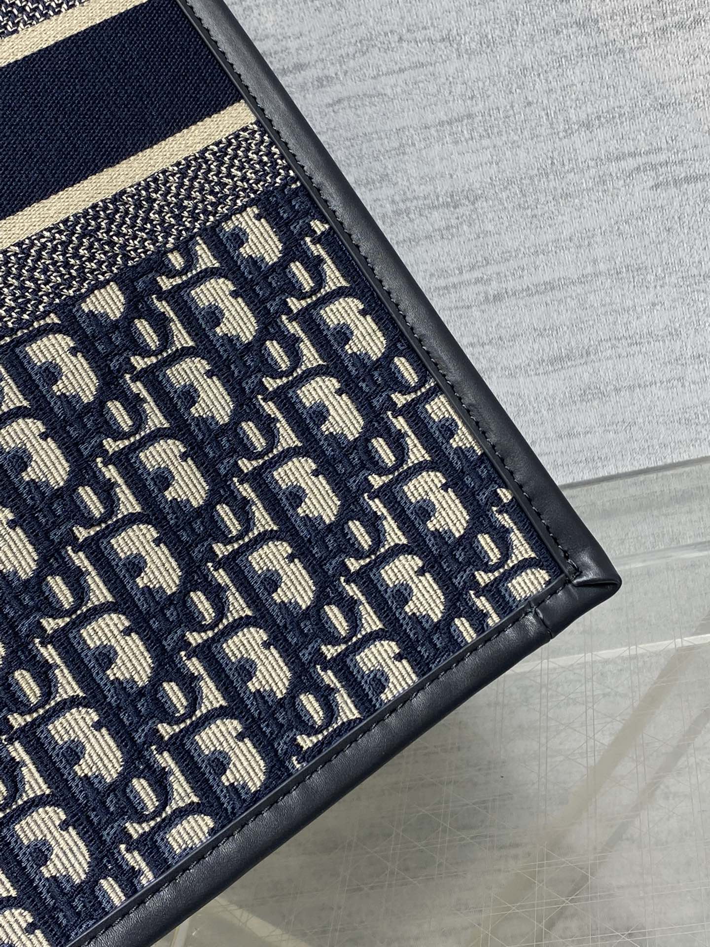 Book Tote Bag Blue Di0r Oblique Embroidery and Calfskin