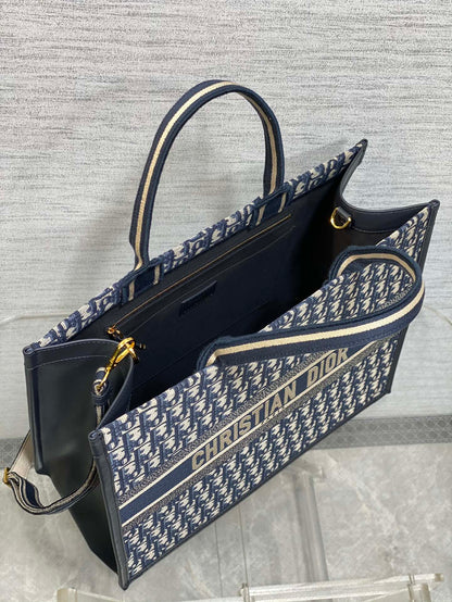 Book Tote Bag Blue Di0r Oblique Embroidery and Calfskin