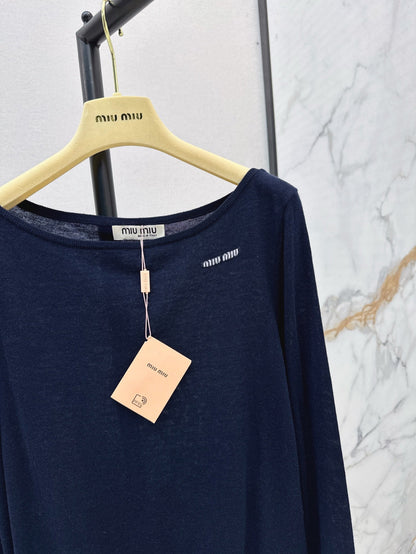 m 25ss off neck sweater