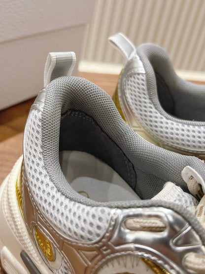 D chrono sneaker
