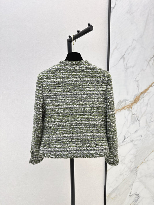 ch 25ss woven jacket