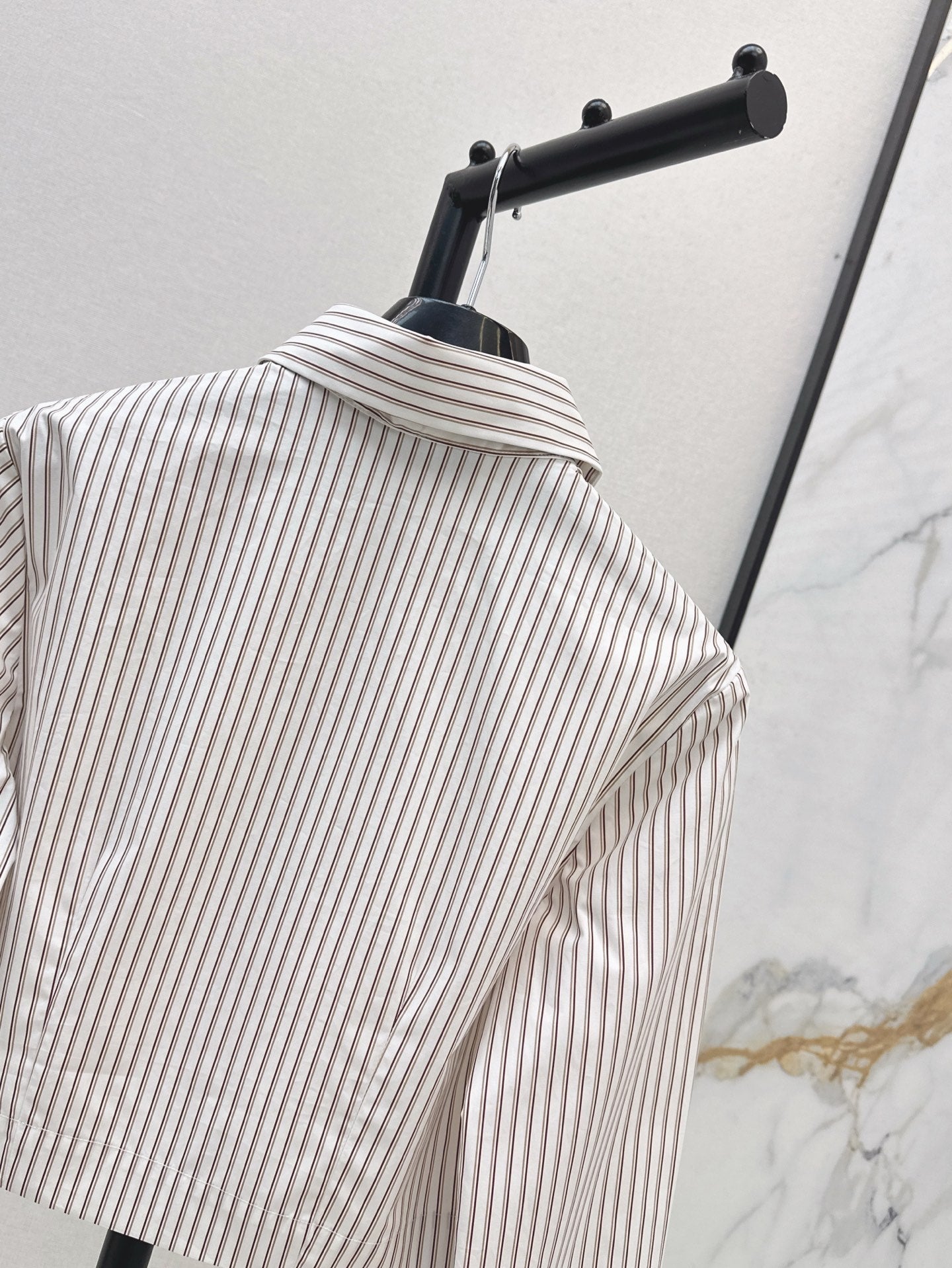 25ss crop shirt