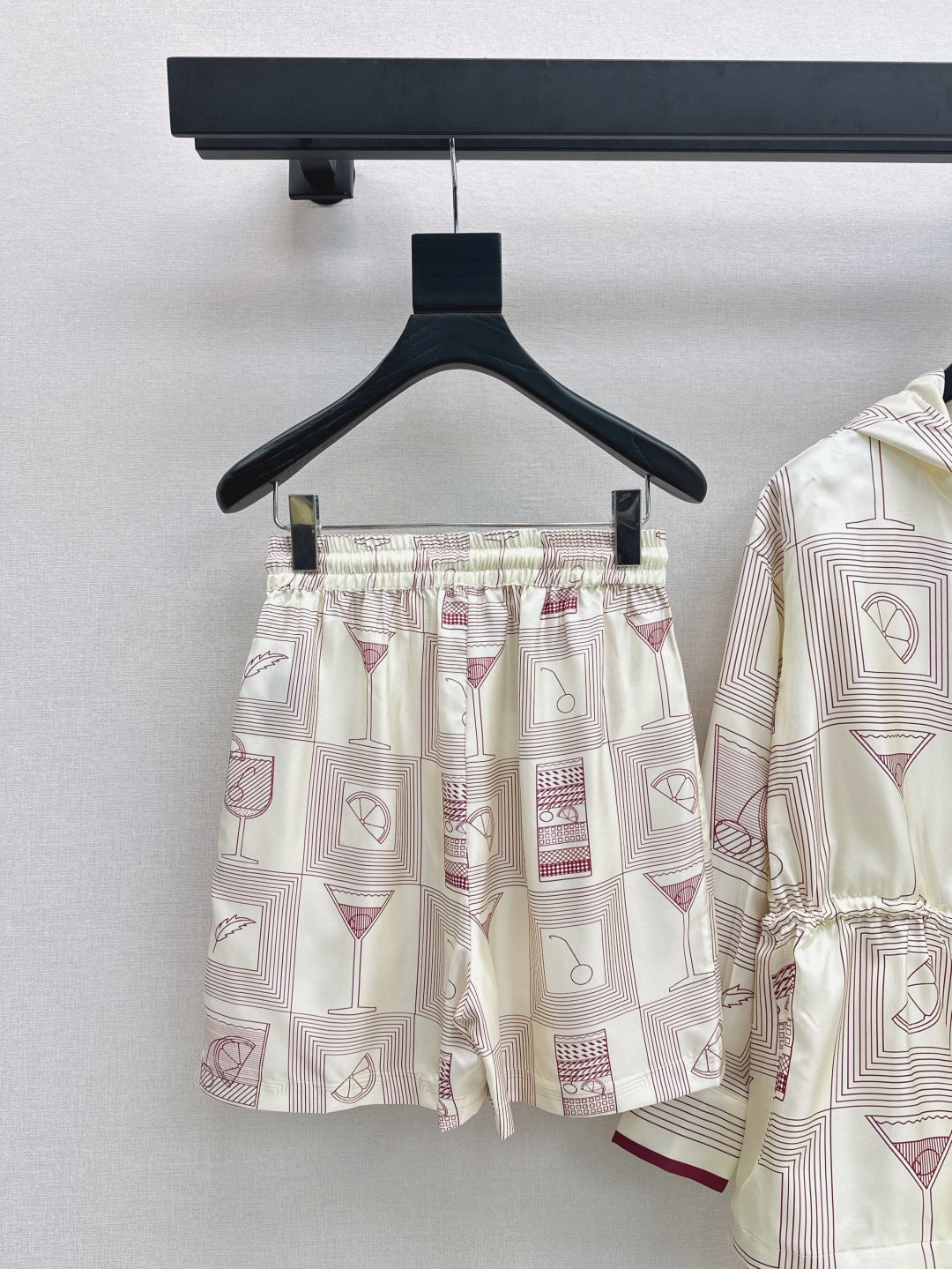 25ss silk short
