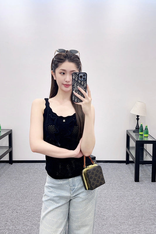 ♥2025 new product Hollow knitted vest