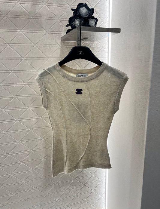 25 new products Knitted tops