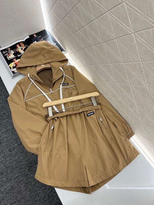 25 new product Hooded jacket and shorts set
