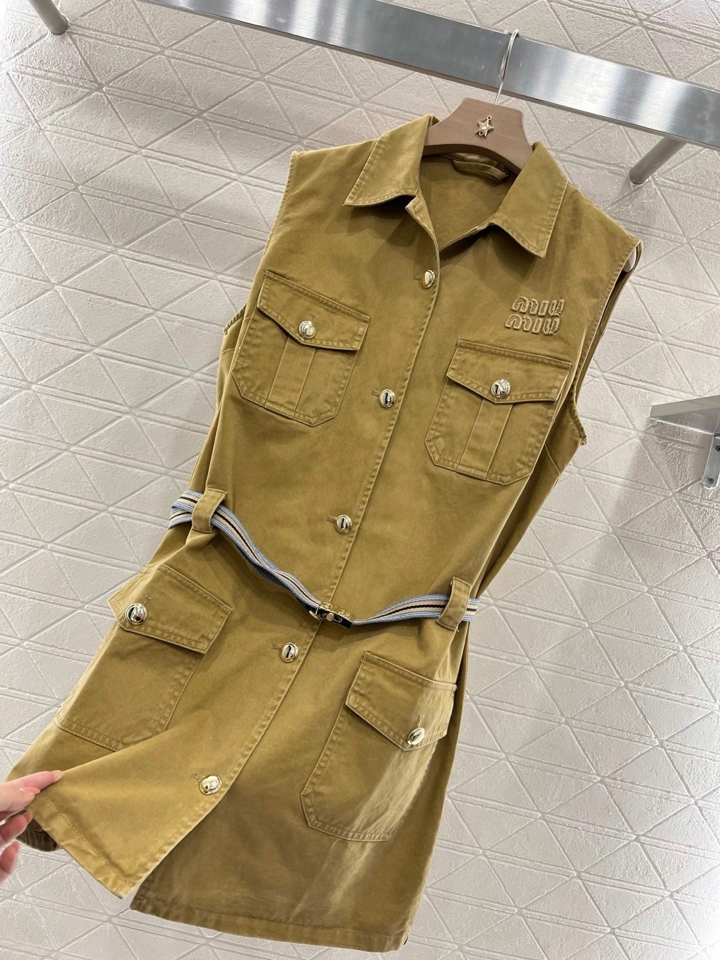 25 new products Belt vest skirt