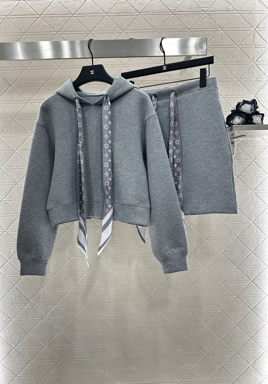 25 new products Silk sweater skirt set