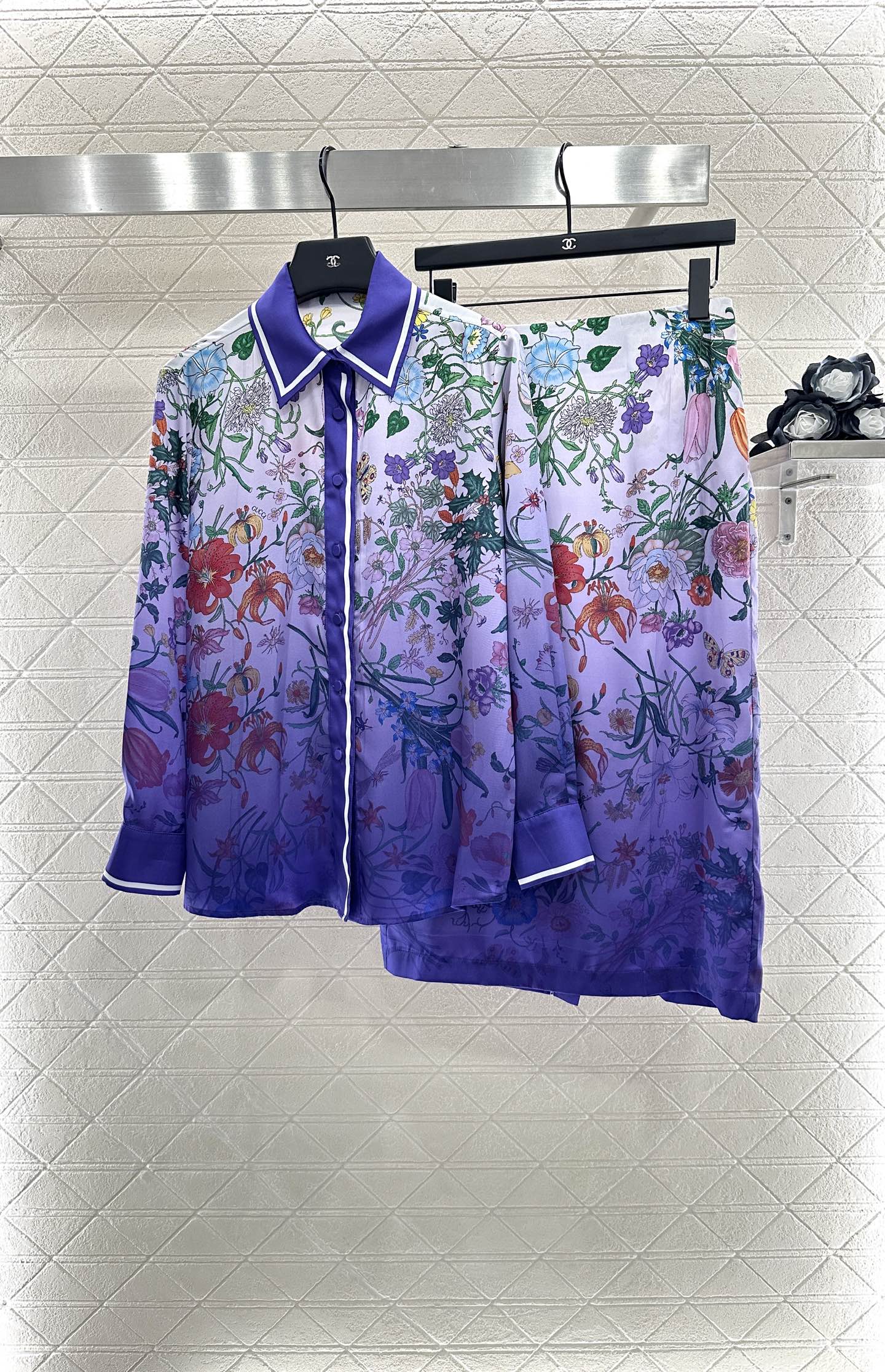 25 New Work Long-sleeved shirt and skirt set