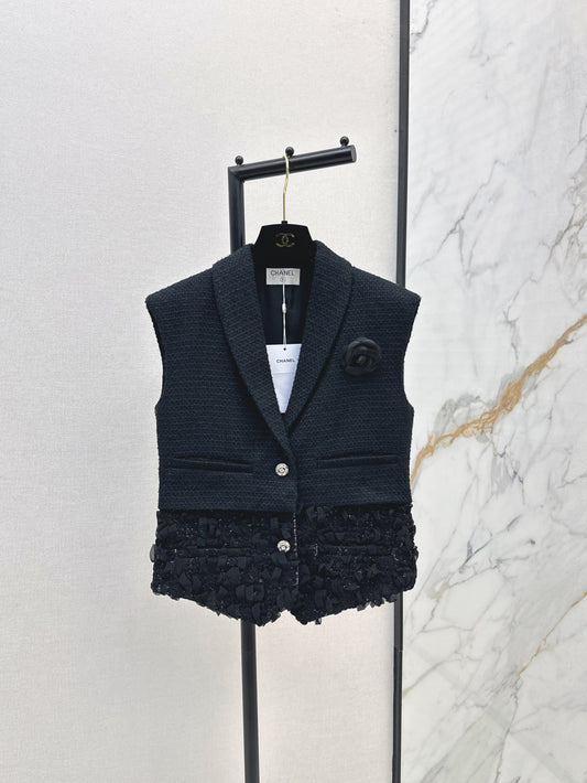 25 patchwork lace woven vest