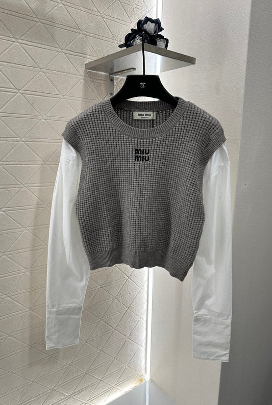 25 New Arrival Knitted long-sleeved top