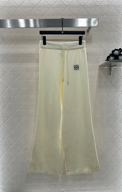 25 New Arrivals Knitted Cardigan and Pants Set