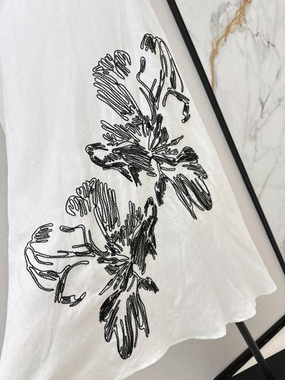 25ss embroidered skirt