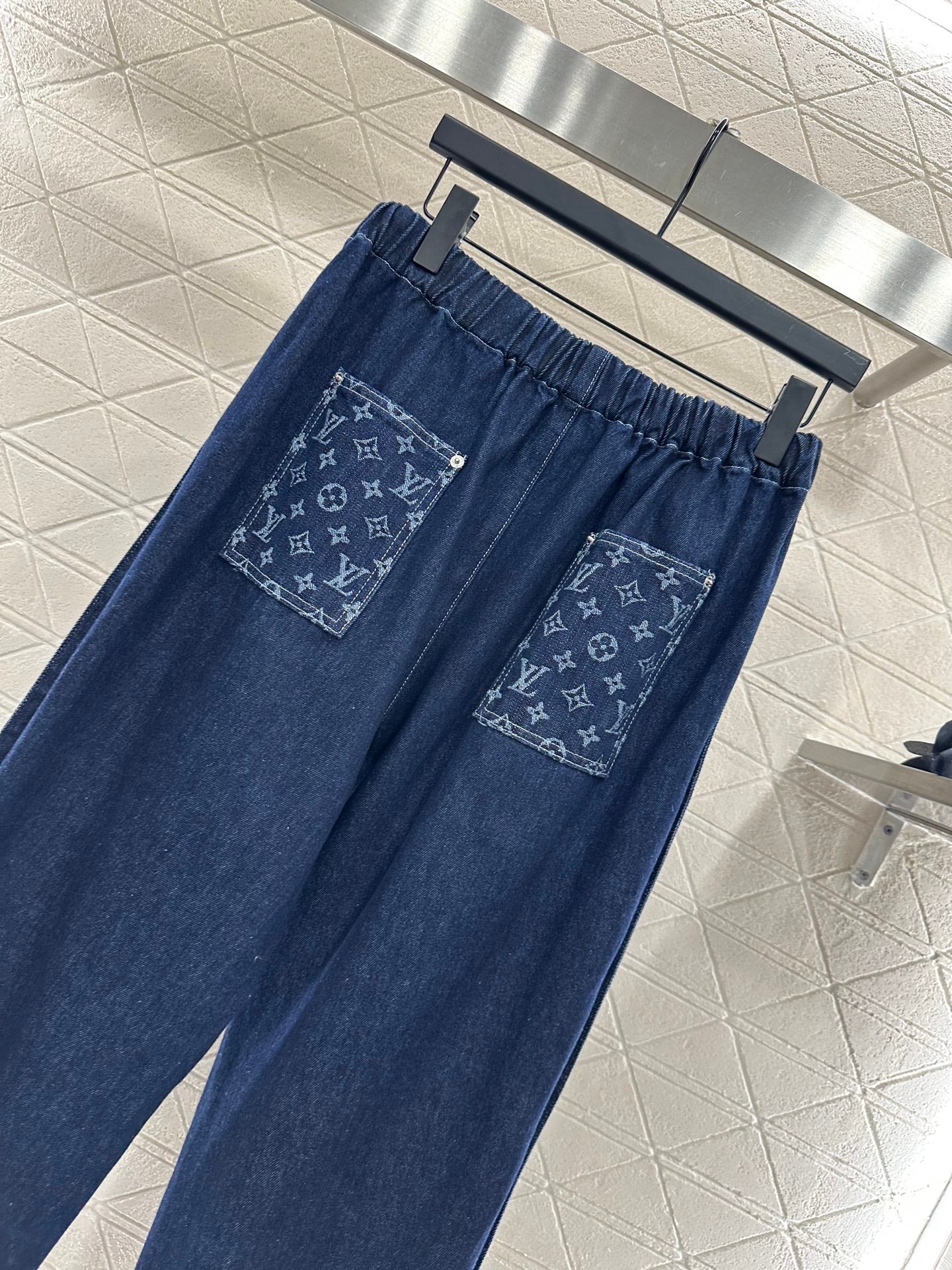 25 New Arrivals Jacket and Pants Set