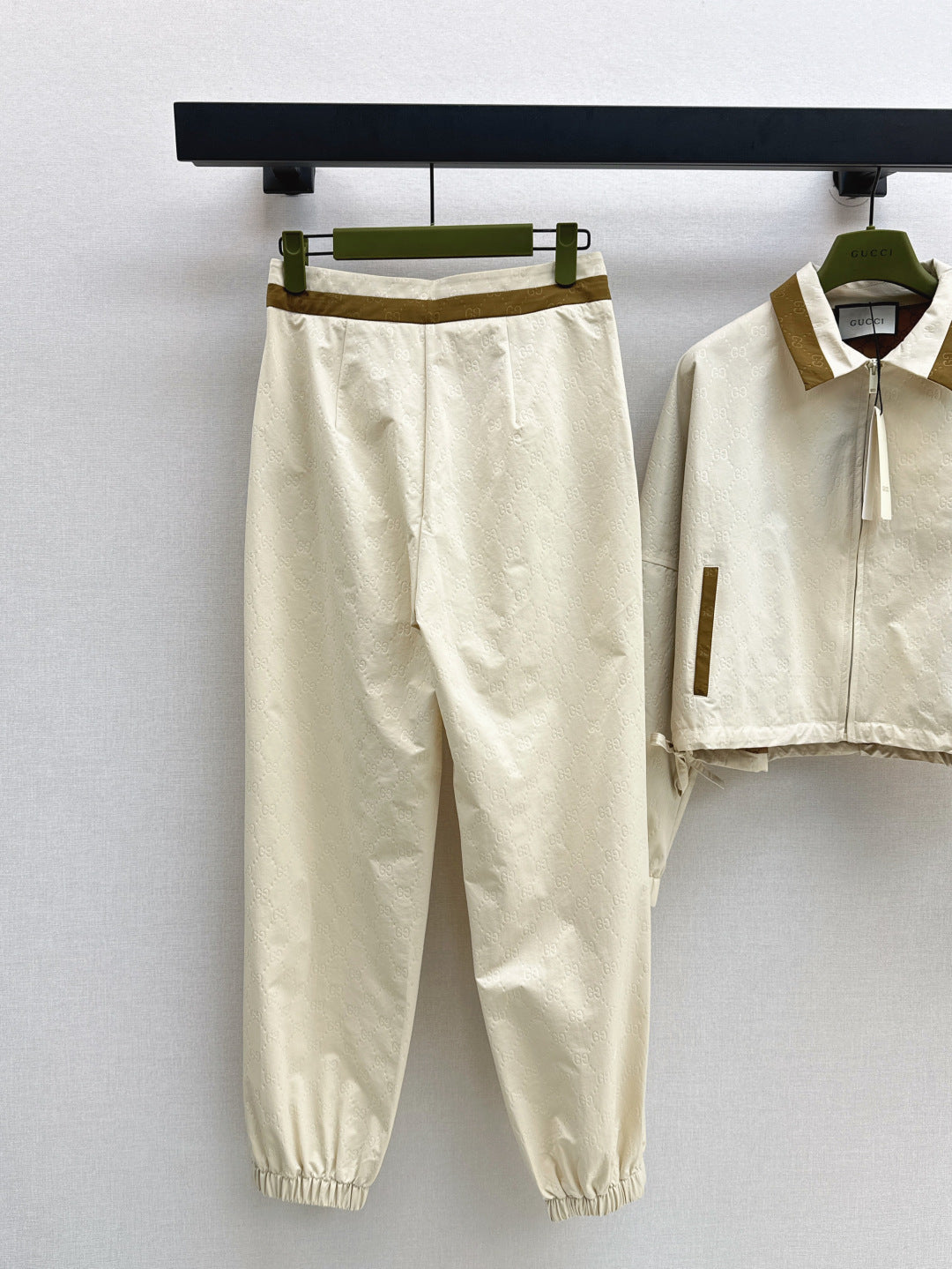 25fw tracksuit