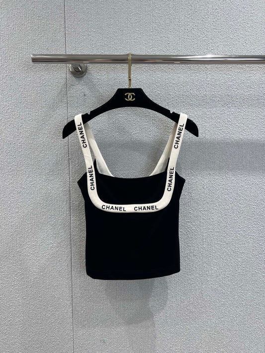 25ss  U-shaped vest