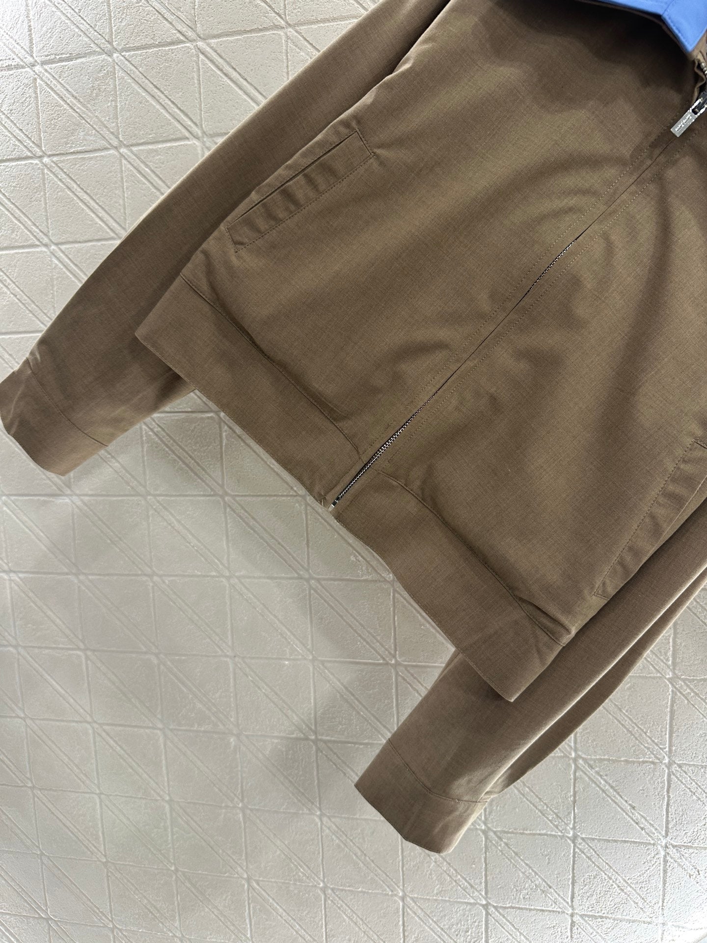 25 New Arrivals Jacket and Skirt Set