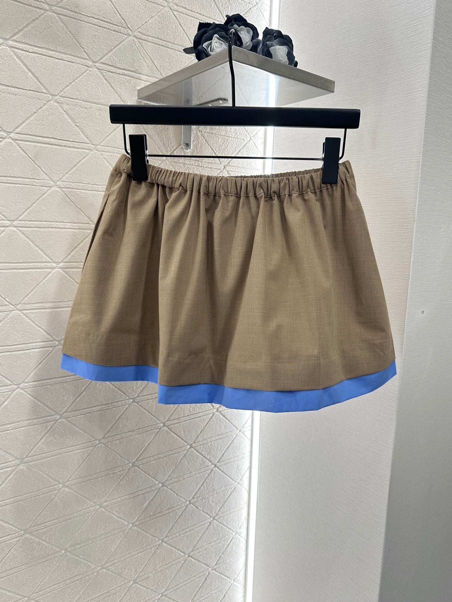25 New Arrivals Jacket and Skirt Set