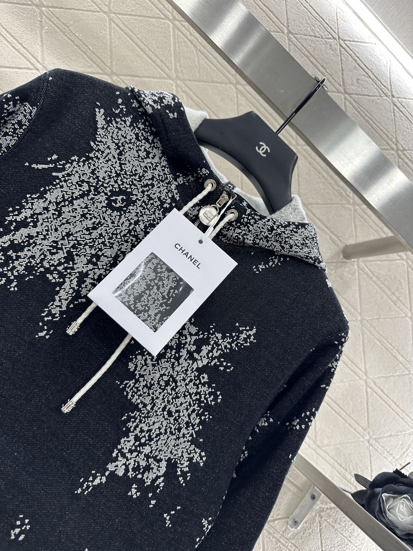 25 New Arrival Hooded Sweatshirt and Skirt Set
