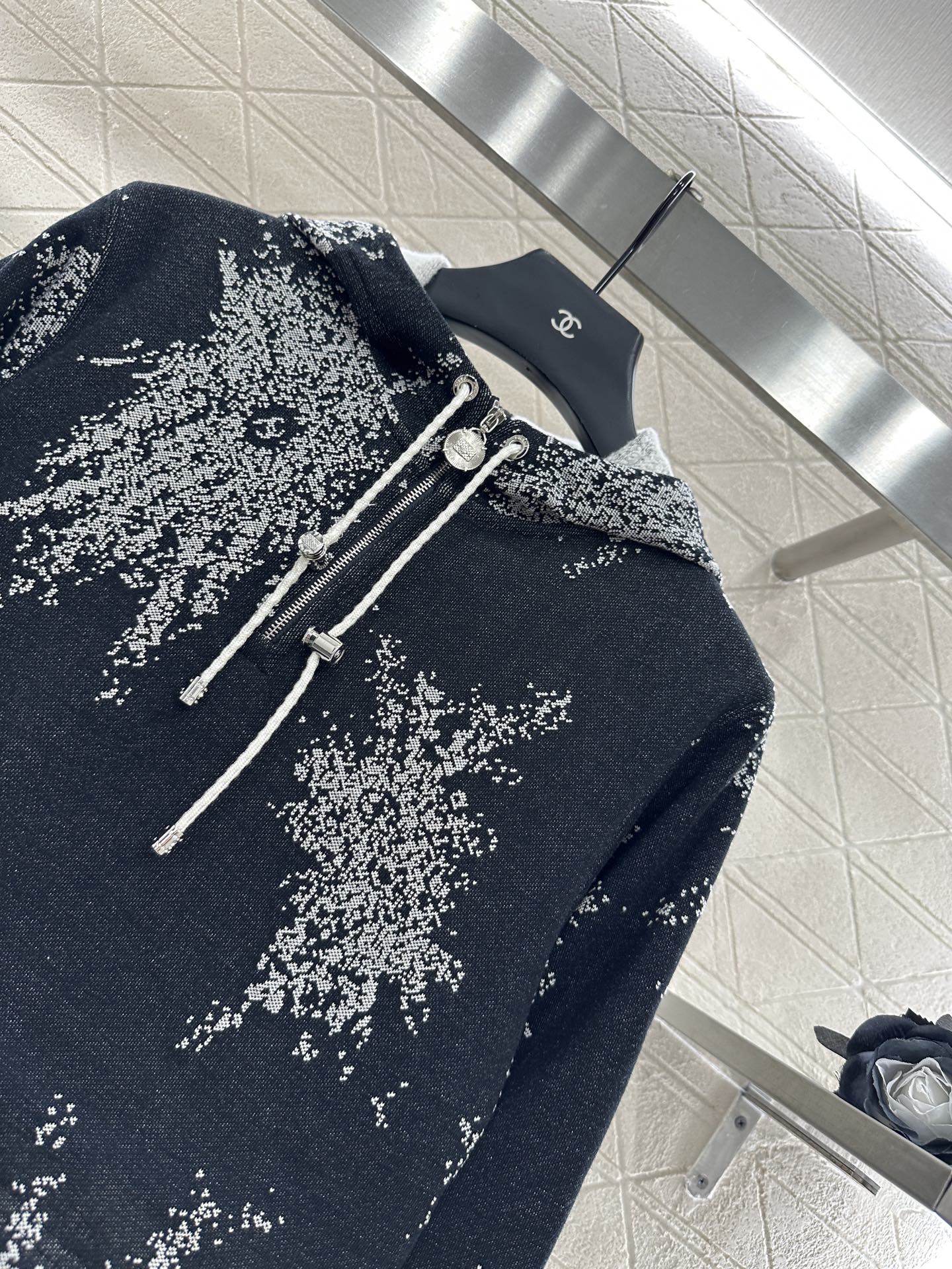 25 New Arrival Hooded Sweatshirt and Skirt Set