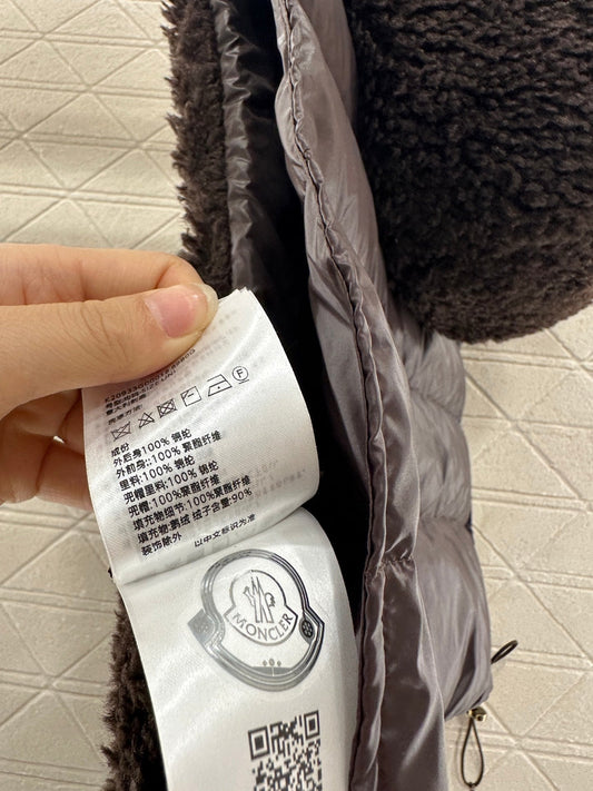 25fw Plush zipper down vest