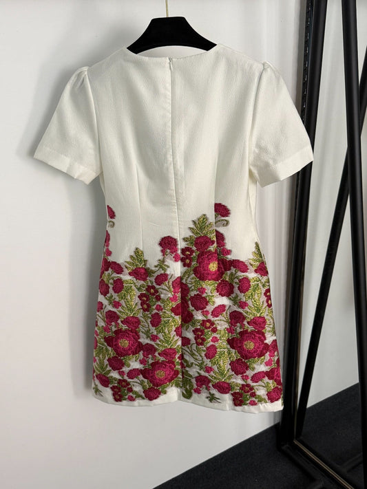 25 new diamond-studded silk jacquard dress