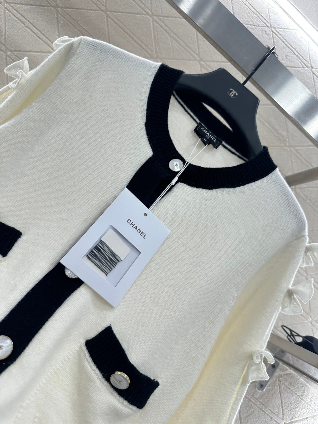 25 Bow decoration cashmere knitted cardigan